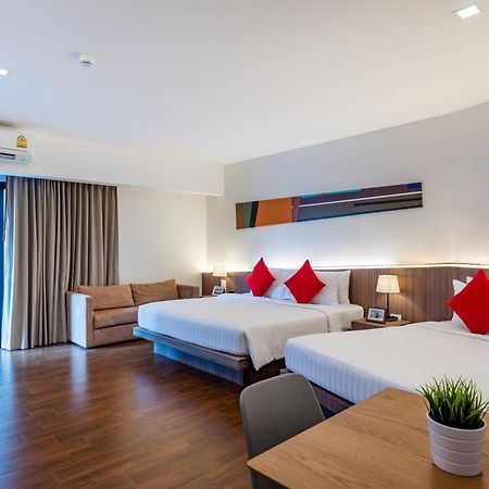 J Inspired Hotel Pattaya Extérieur photo