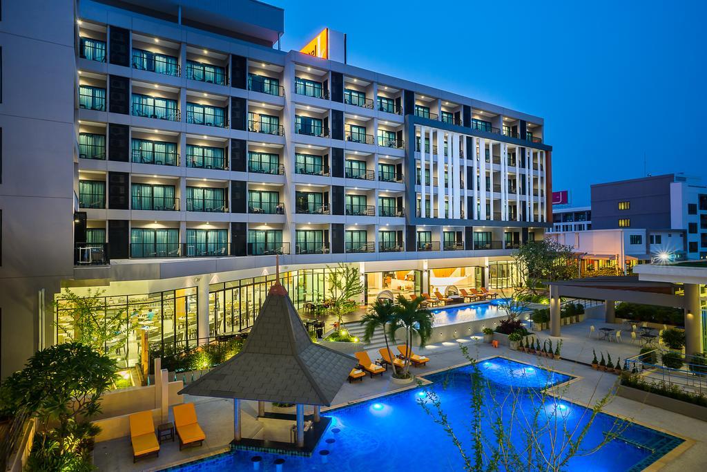 J Inspired Hotel Pattaya Extérieur photo